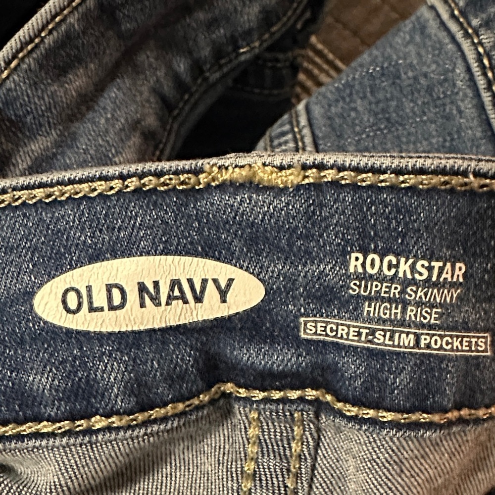 Old Navy Distressed Blue Skinny Jeans - Picture 3 of 7